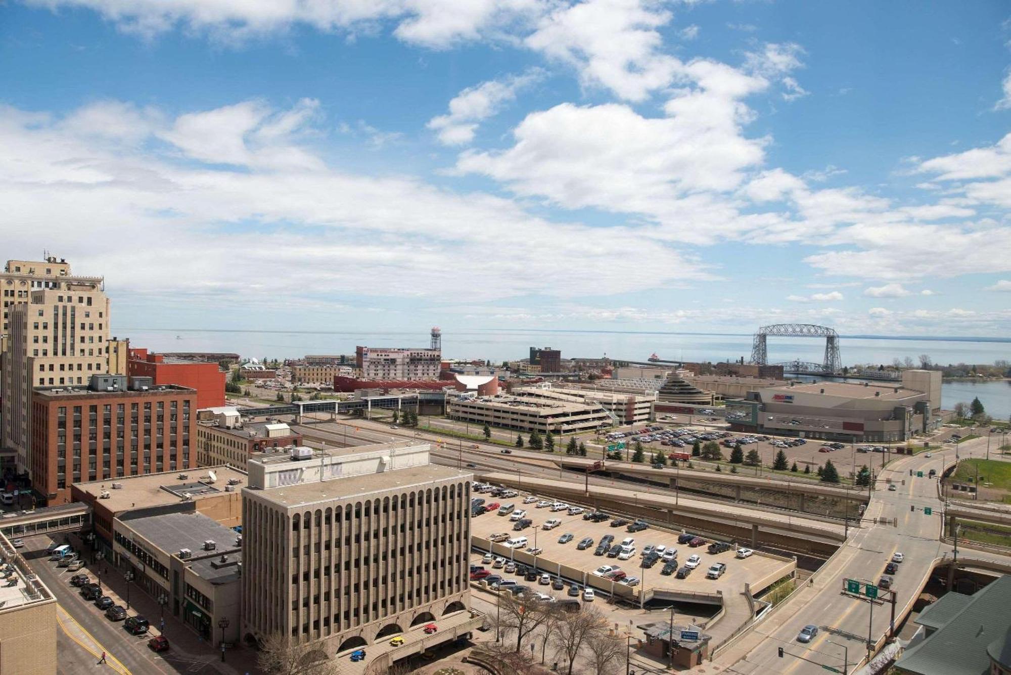 Radisson Hotel Duluth-Harborview エクステリア 写真